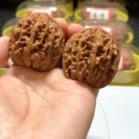 吊坠文玩核桃九龙筋