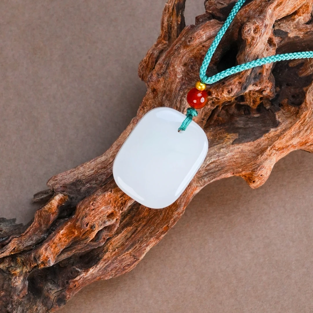 Y-750 天然金丝玉 天山翠圆润平安牌【配绳】