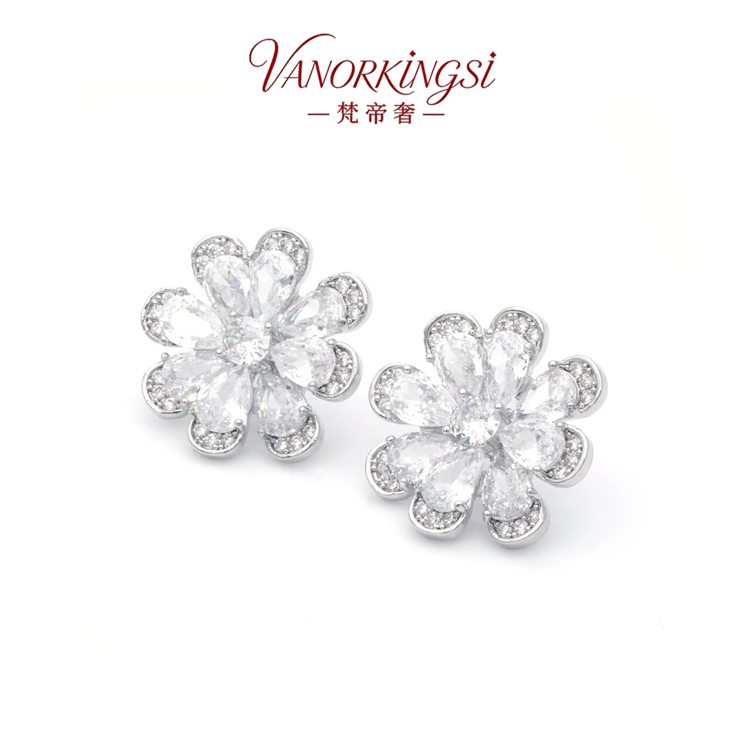 铜合金耳饰 925银针闪钻白色花卉耳钉时尚百搭耳饰 | F8136
