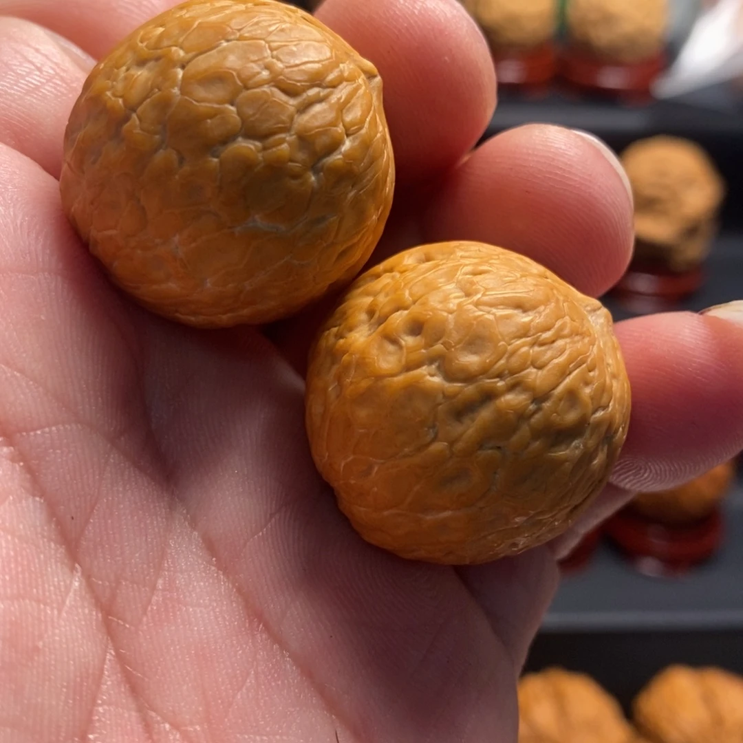 文玩核桃吊坠蛇皮球30尺