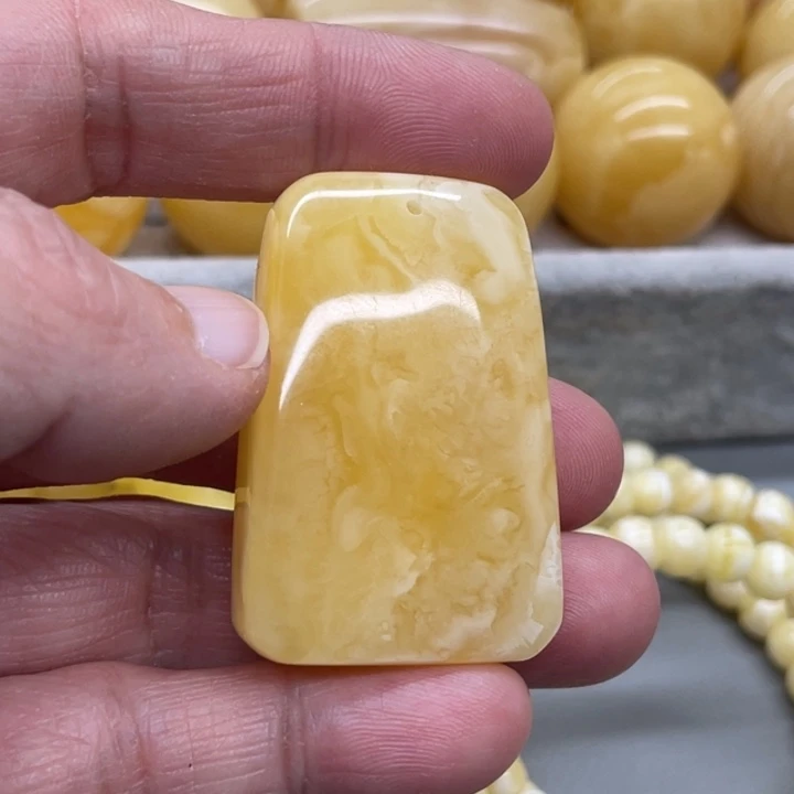 琥珀未镶嵌裸石蜜蜡