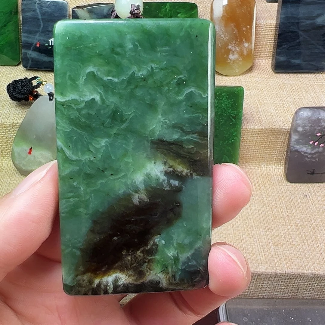 和田玉（碧玉）珠宝半成品未镶嵌有瑕