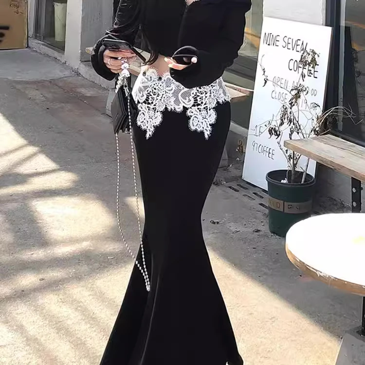 开春穿搭一整套女辣妹斜肩假两件连帽上衣蕾丝鱼尾轻熟风套装裙装