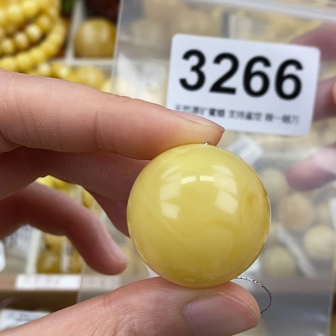 蜜蜡未镶嵌珠宝奇石27