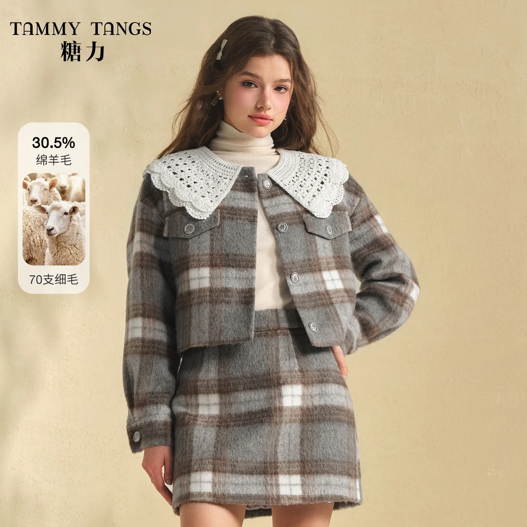 【丽公主】糖力减龄钩花娃娃领格纹羊毛呢绗棉内里短外套TWRDW52361