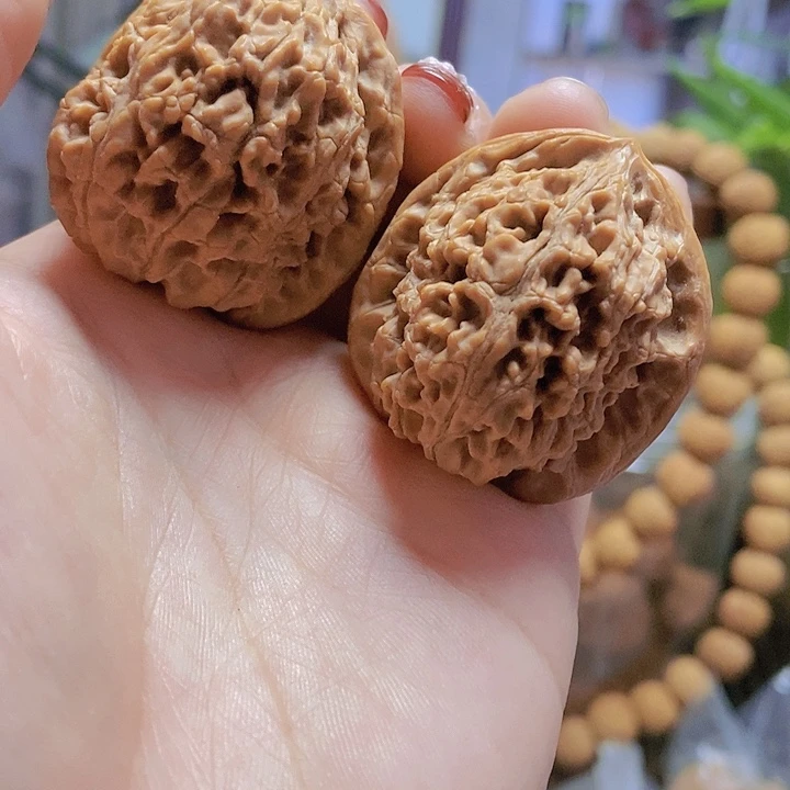 【闪购商品】文玩核桃把件38水龙红皮
