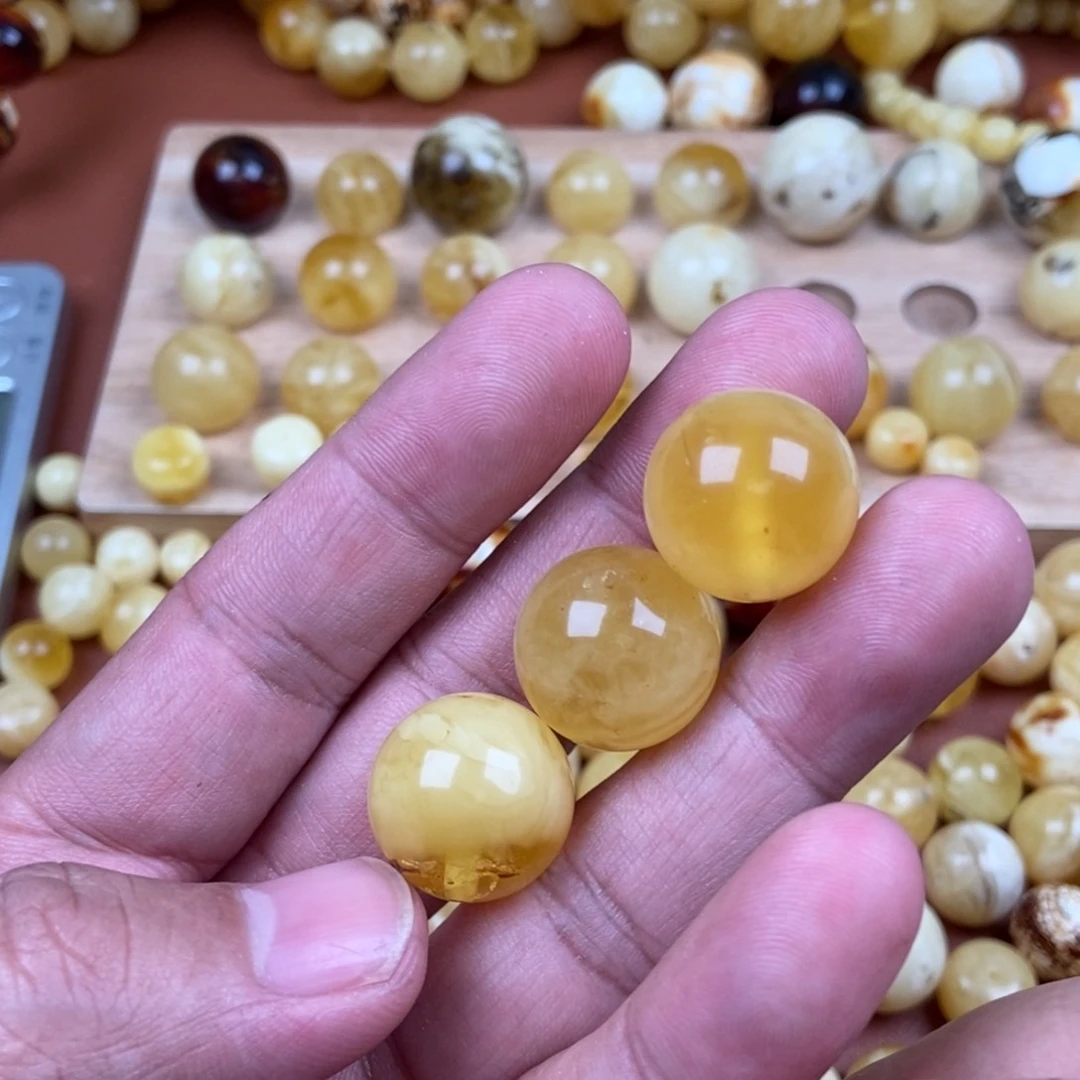 蜜蜡裸石未镶嵌桃**夭蜜蜡