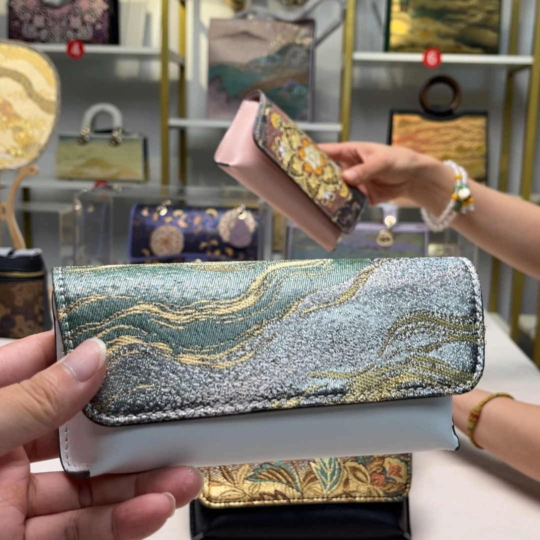 玥***铃织绣高定浮力大漏