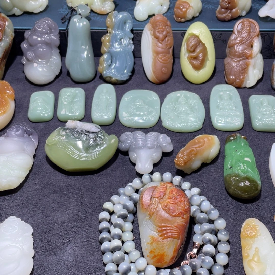 和田玉未镶嵌挂件