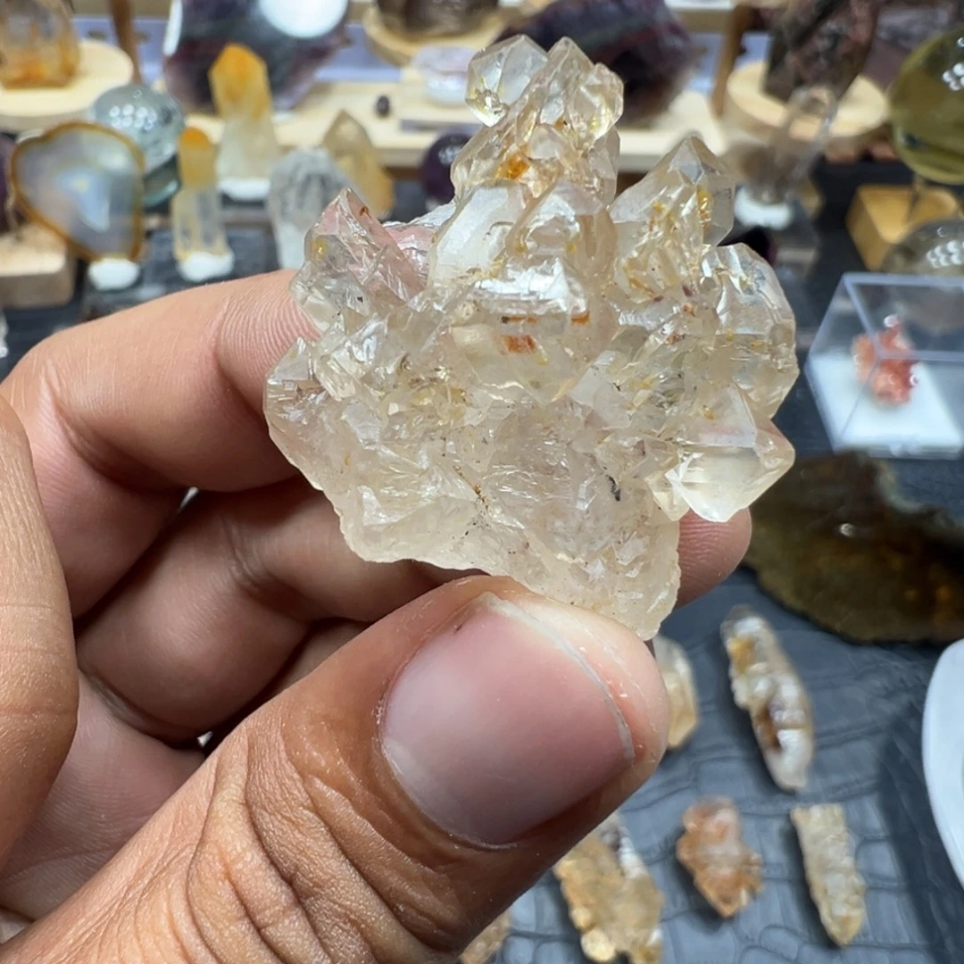 未镶嵌水晶珠宝半成品