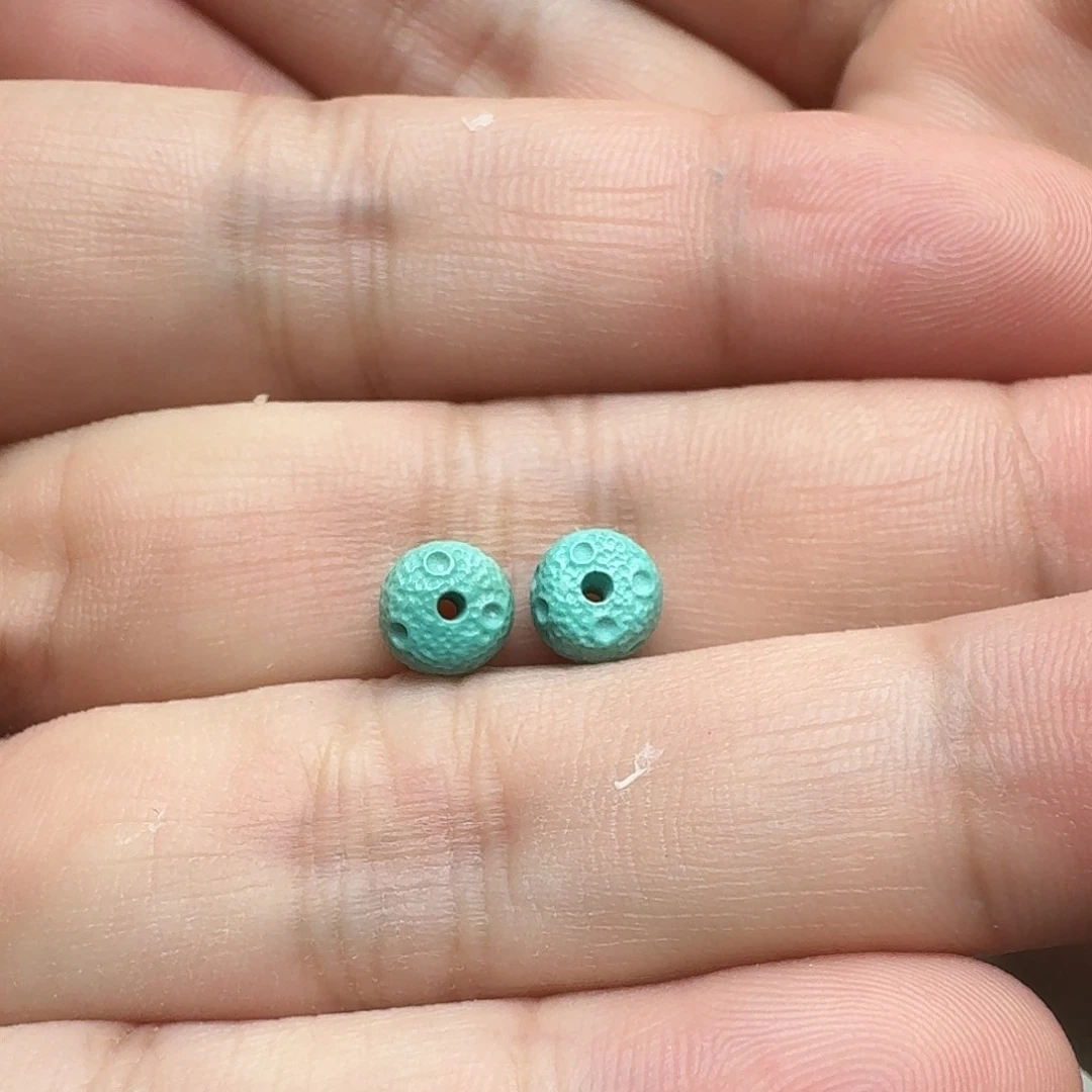 白***蔚绿松石未镶嵌小石墩子一对