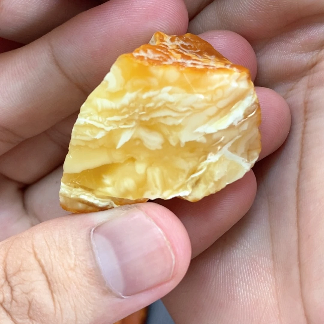 定制琥珀未镶嵌蜜蜡
