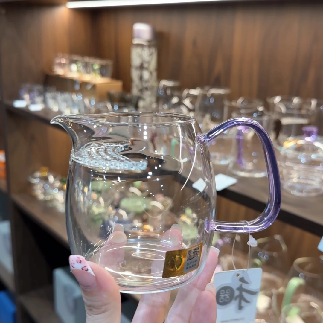 禾器泰然月牙款浅紫色。