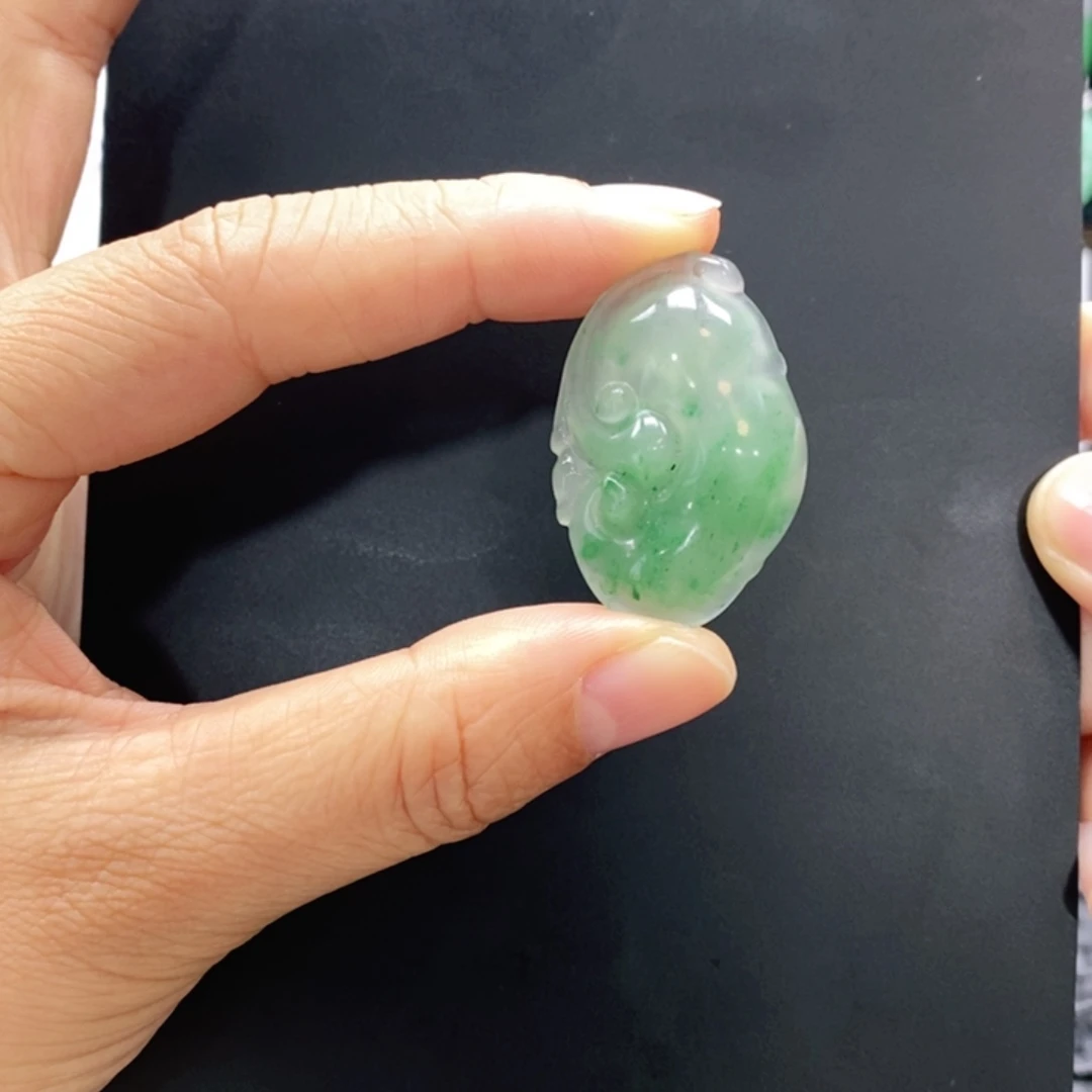 石英质玉未镶嵌吊坠青青 吊坠 多人