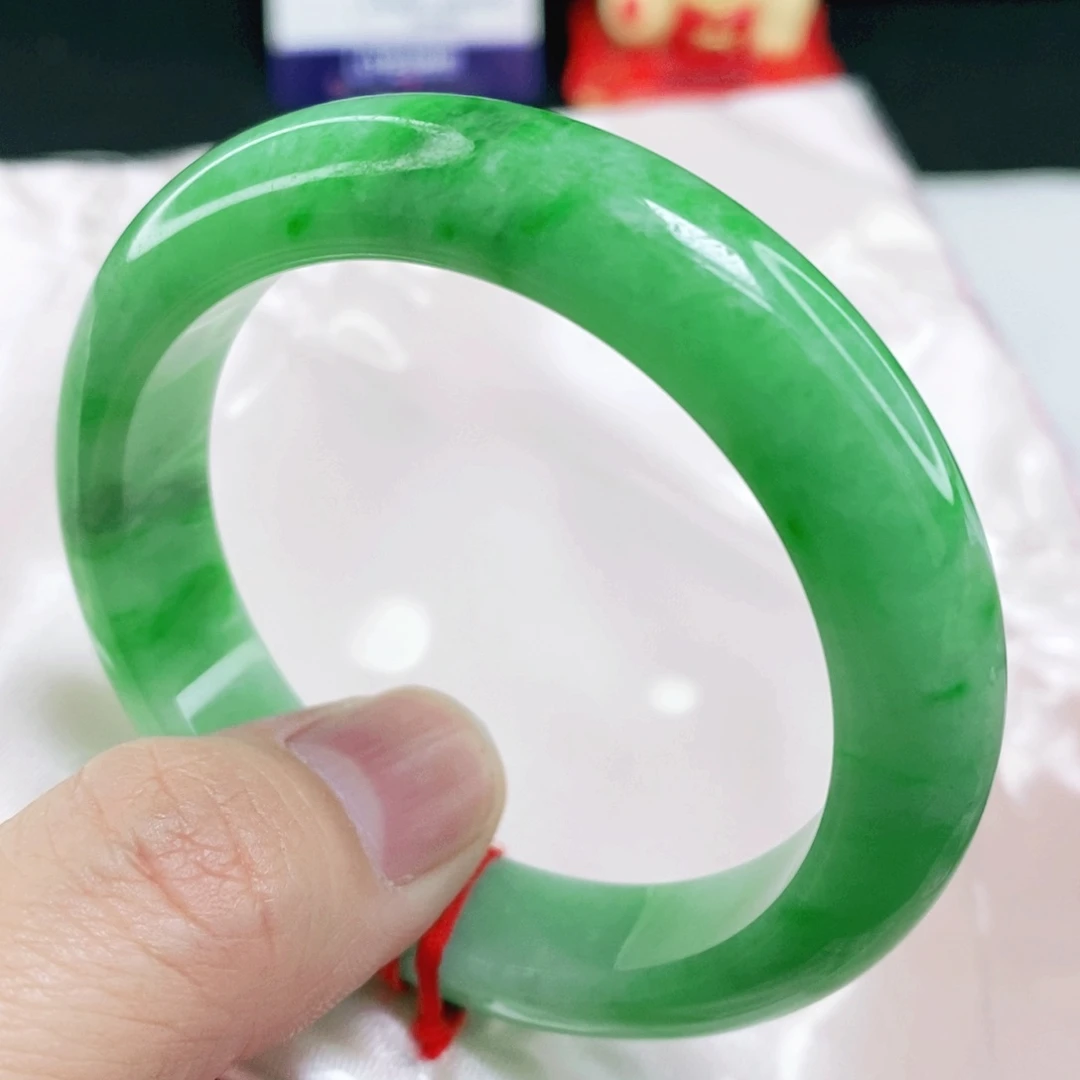 未镶嵌手镯翡翠50.6圈口毕业