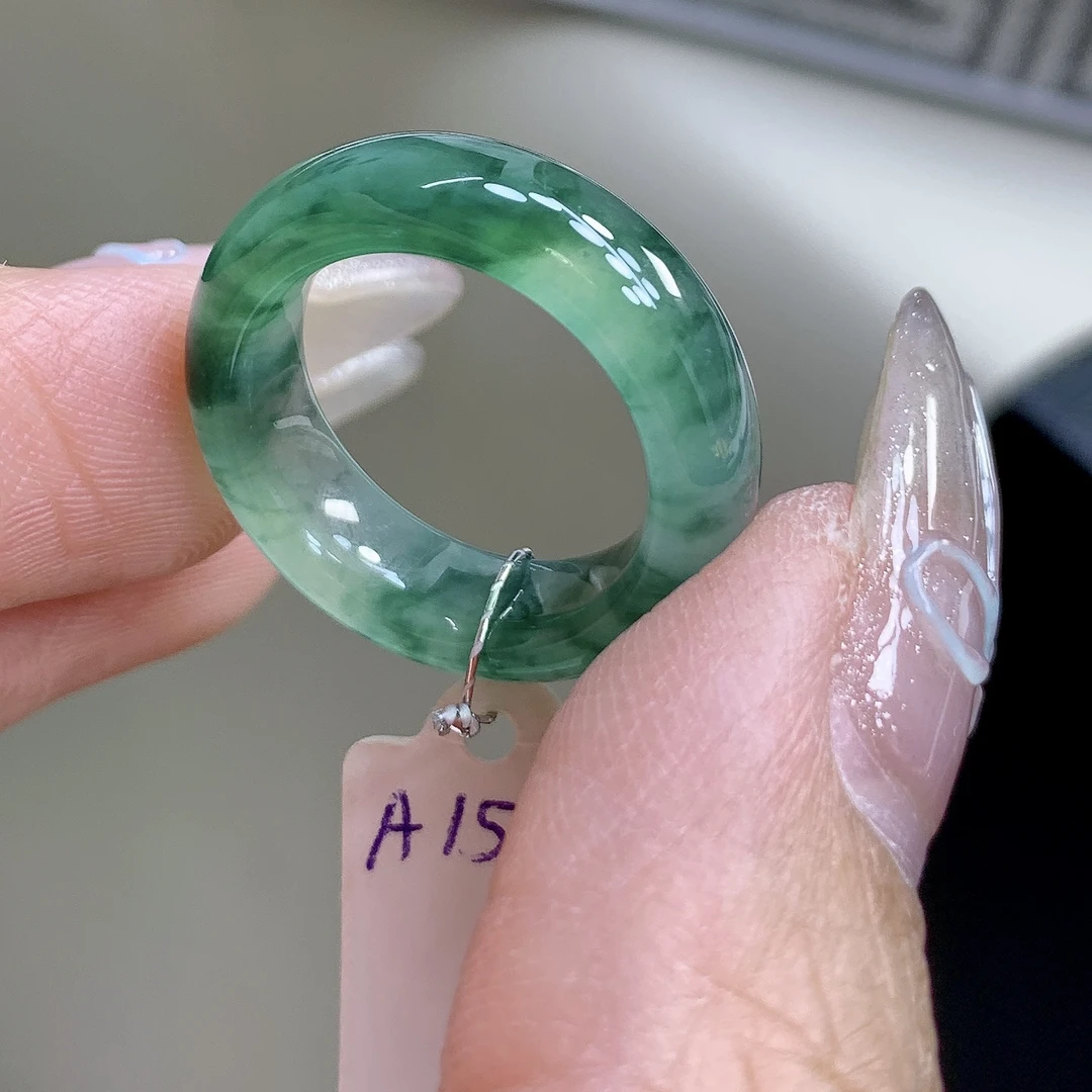 冰绿飘花13号玉戒指 冰种绿底飘花戒圈 尺寸16.4-6.4-4.1mm