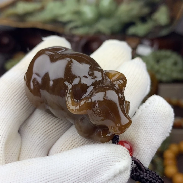 岫岩河磨玉（透闪石质玉）未镶嵌把件