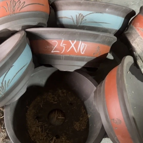 紫砂花盆100-7。         25-10