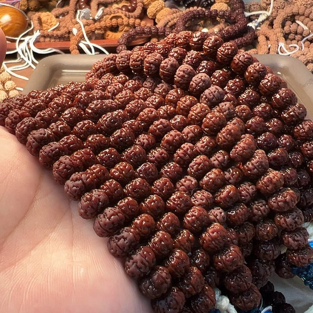 金刚菩提吊坠老树王手持10