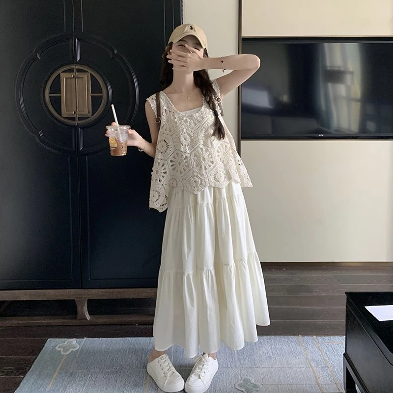 镂空钩花马甲连衣裙套装女夏季2025新款法式洋气减龄吊带裙两件套