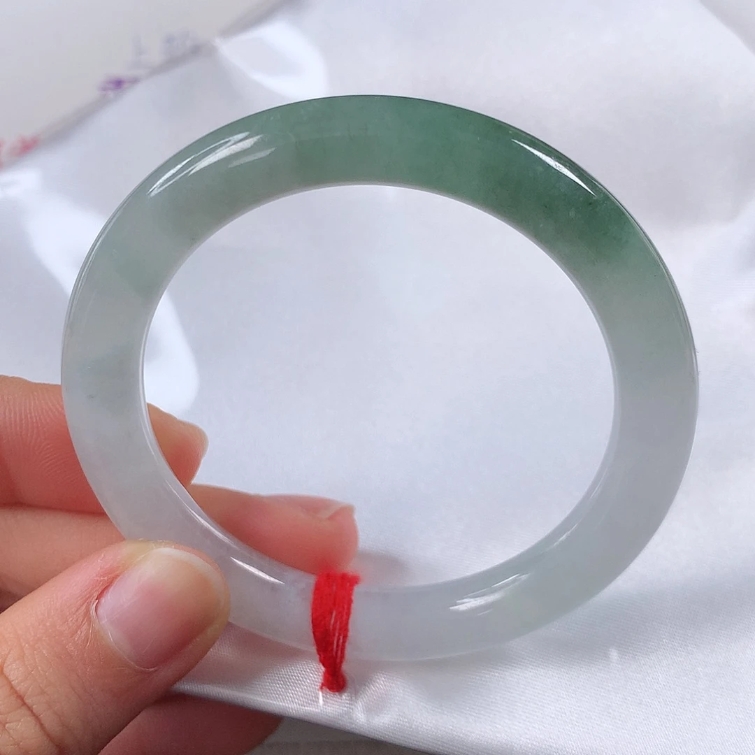 翡翠手镯未镶嵌 圆条①⑦①