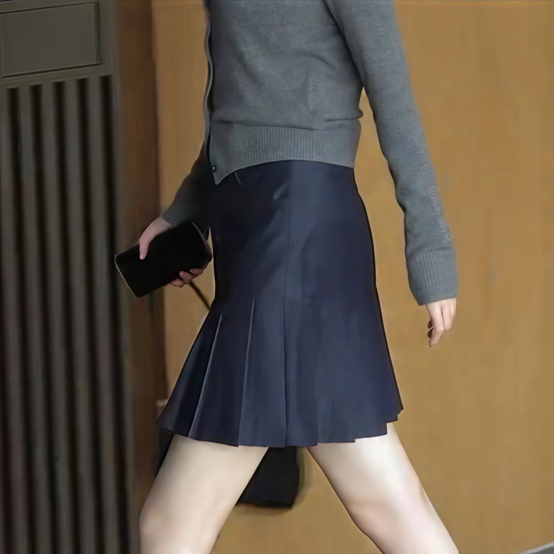 时尚百搭休闲半身裙女2025春夏新款大码女装高腰显瘦a字百褶短裙
