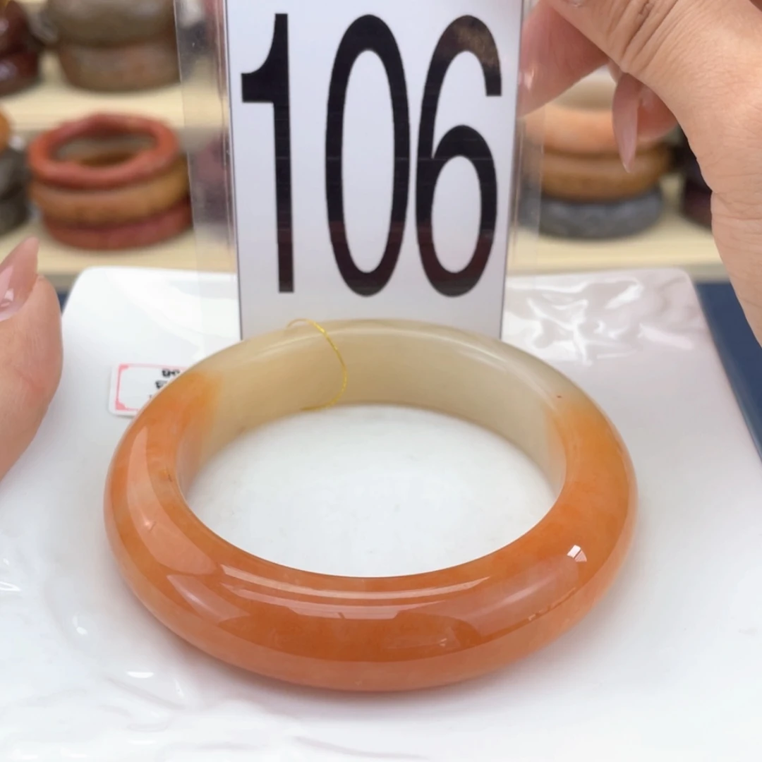 【闪购商品】石英质玉手镯未镶嵌