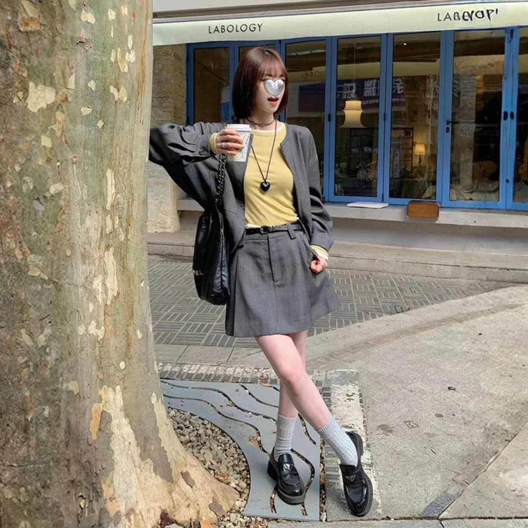 暗格纹工装套装女2025早秋韩版休闲灰色学院风外套夹克短裙两件套