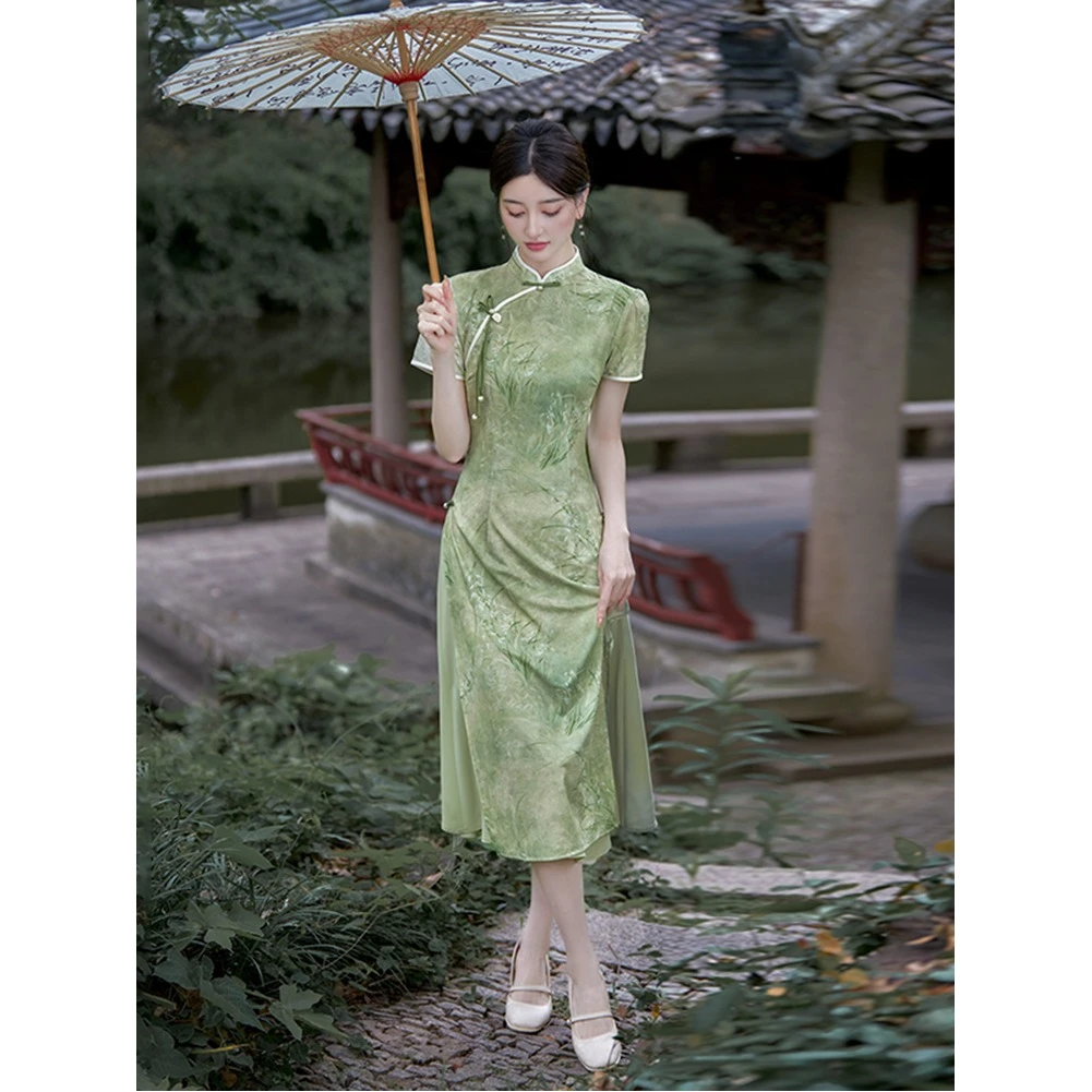 奥黛旗袍改良收腰绿色宽松2025新款夏季女新中式连衣裙小个子日常