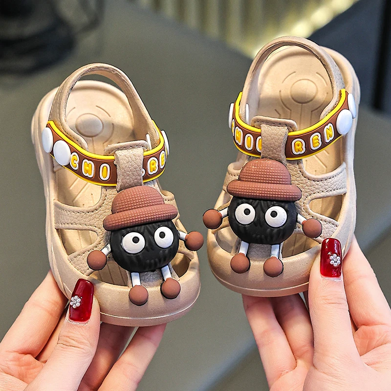 儿童凉鞋2025新款夏男女小孩包头洞洞鞋婴幼儿防滑软底小童学步鞋