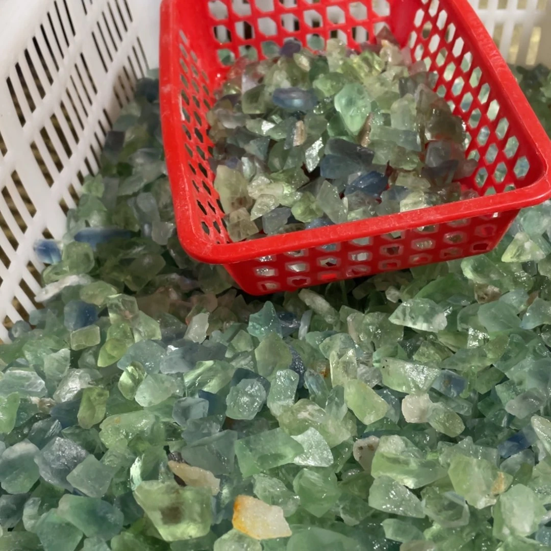 未镶嵌水晶大型摆件（非配饰）