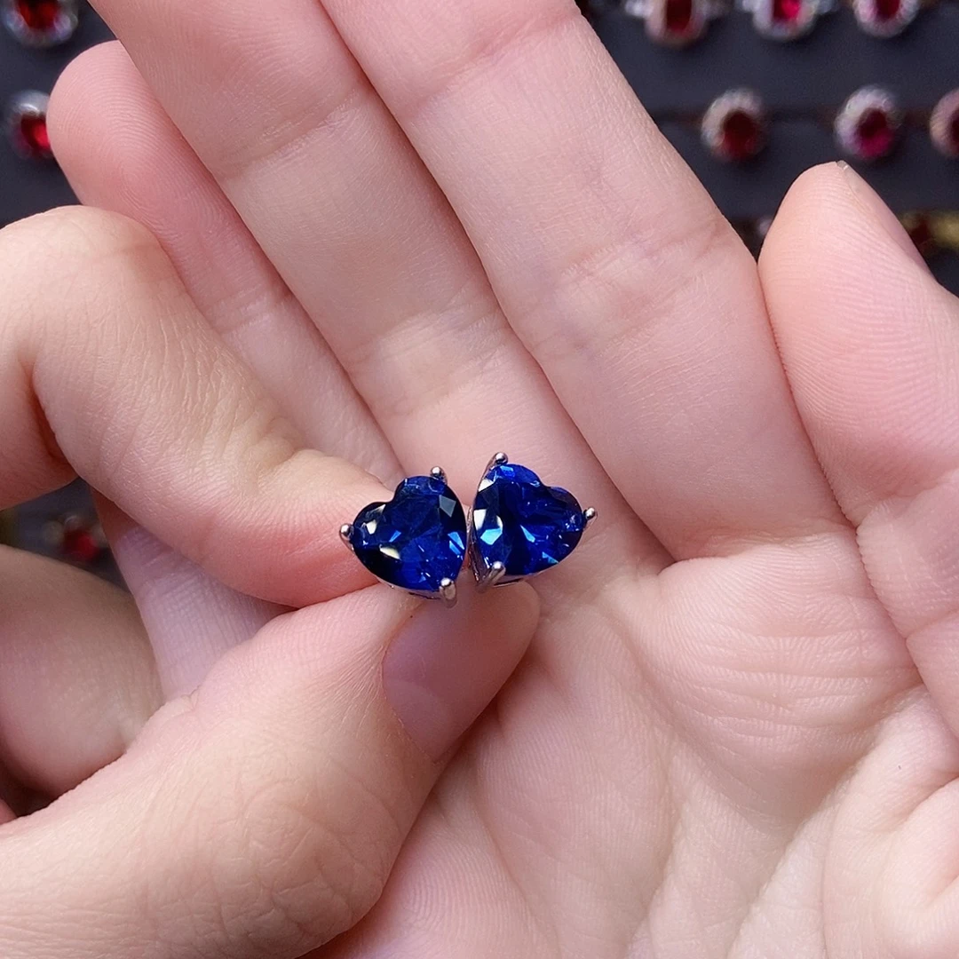 蓝宝石银S925镶嵌耳饰