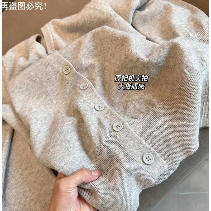 【现货】春秋软糯亲肤韩版宽松慵懒风时髦百搭打底针织开衫上衣