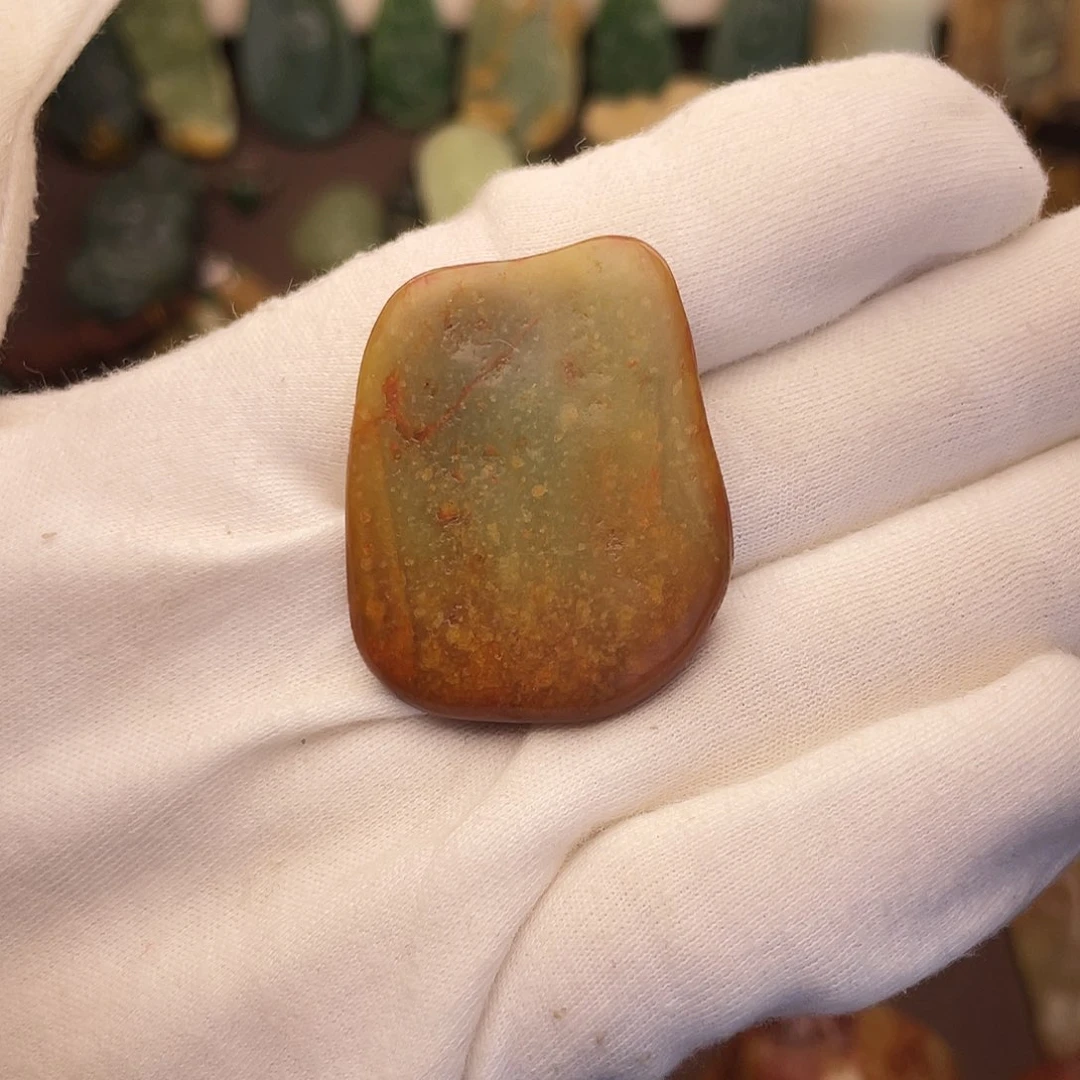 岫岩河磨玉（透闪石质玉）未镶嵌颈饰