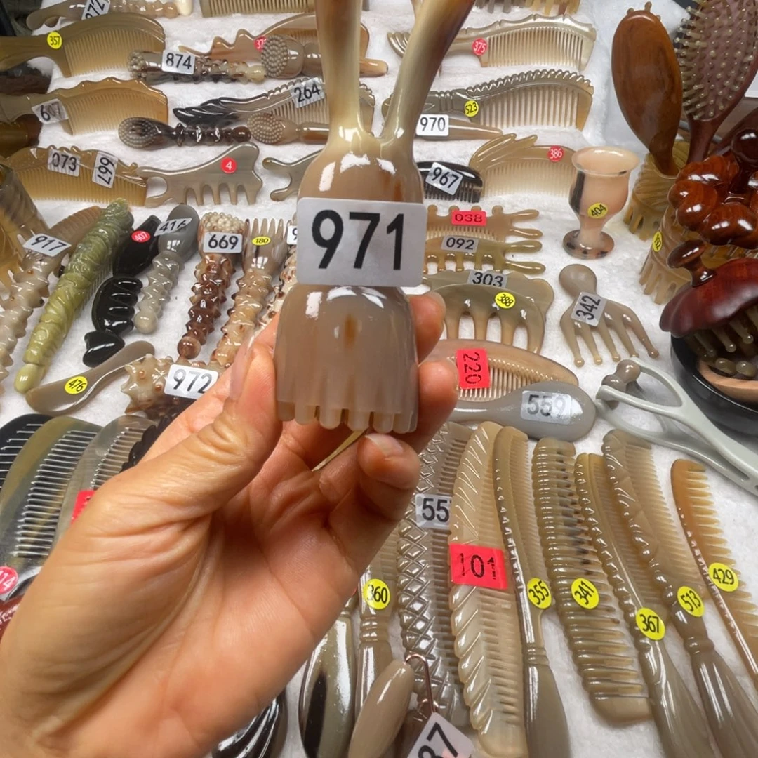 和***画牛角梳福利款梳子