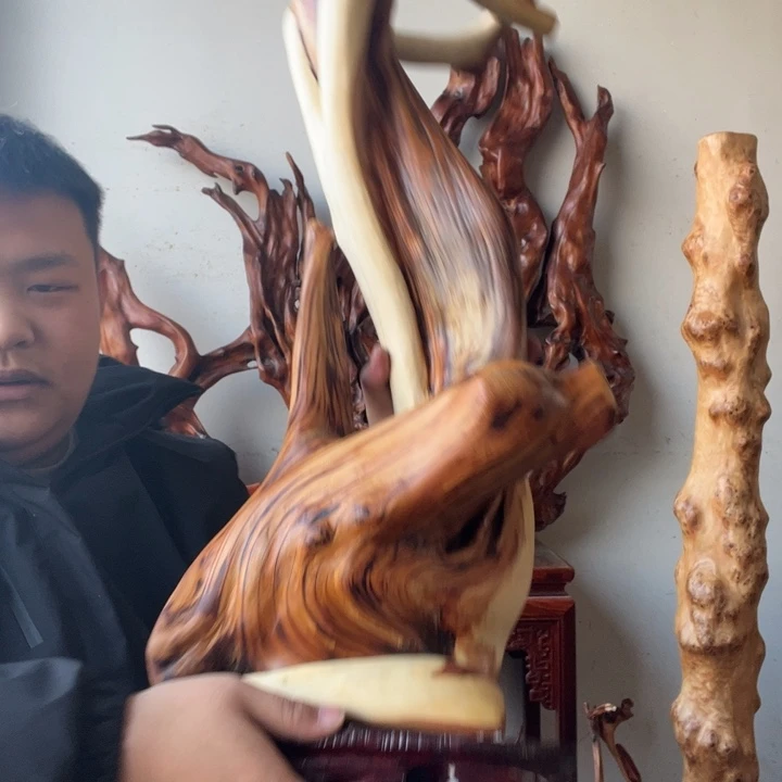 隋***下柏木太行崖柏摆件