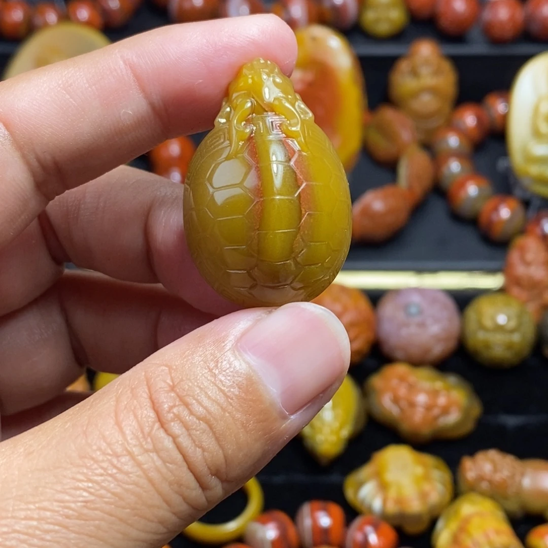 大***王玛瑙/玉髓未镶嵌战国红