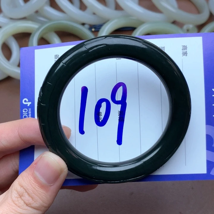 和田玉未镶嵌手镯55