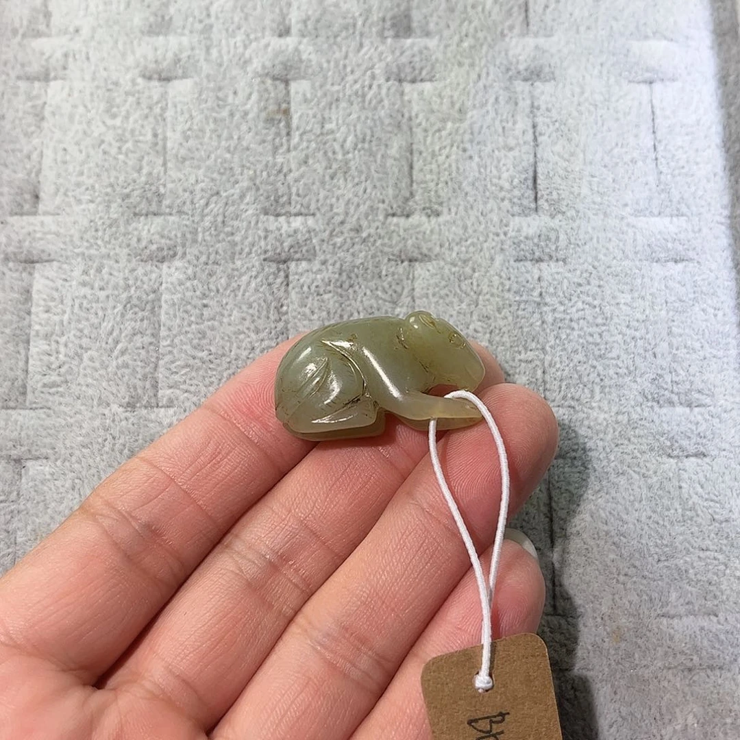 温***风和田玉未镶嵌颈饰