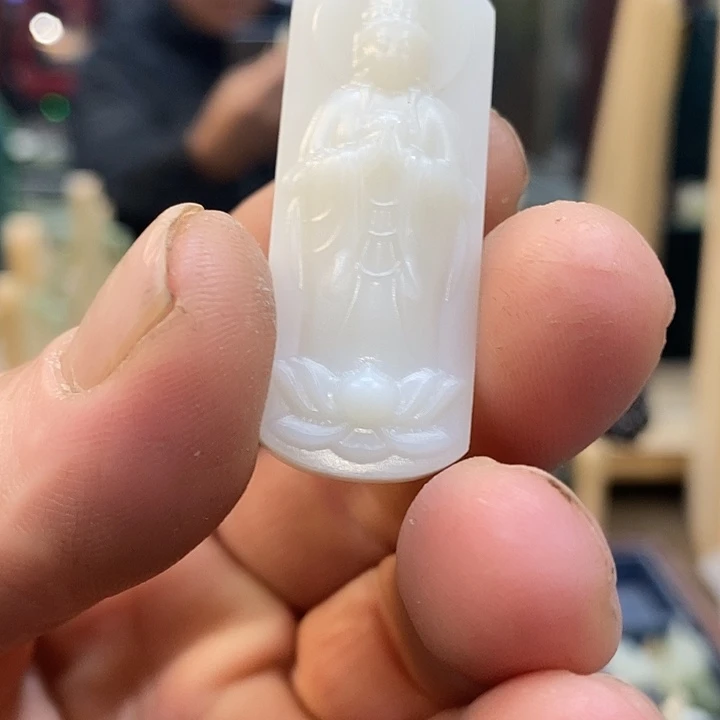 和田玉（糖玉）未镶嵌颈饰