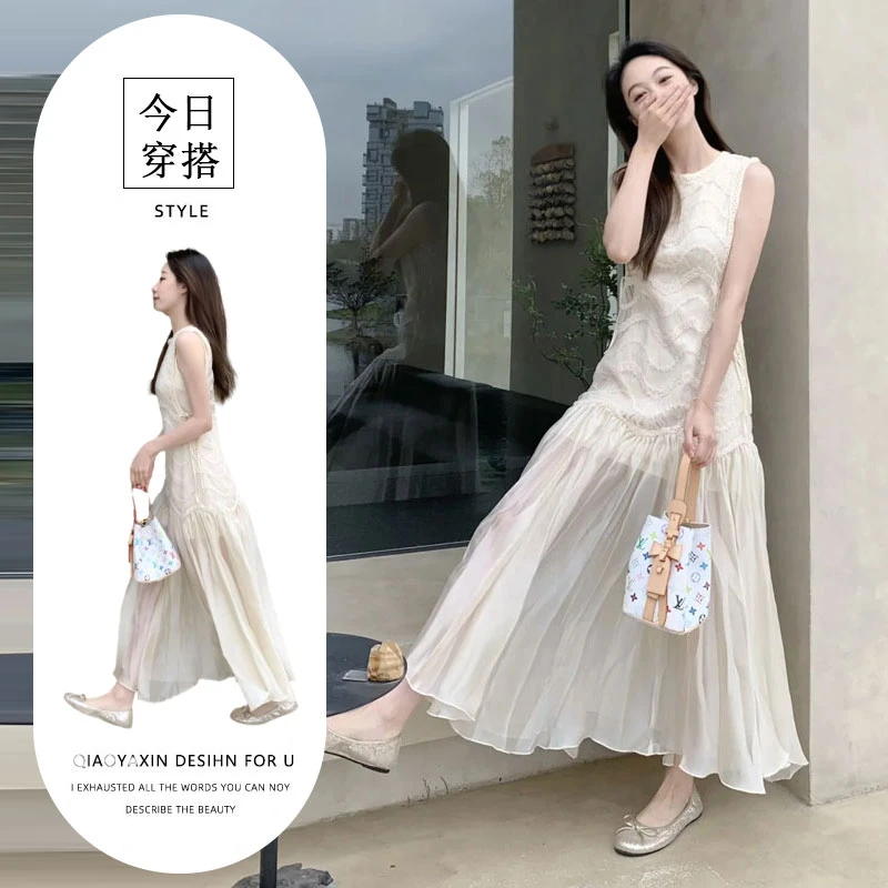 千金风无袖小众不撞款宴会连衣裙女2025年夏季新款设计感度假长裙