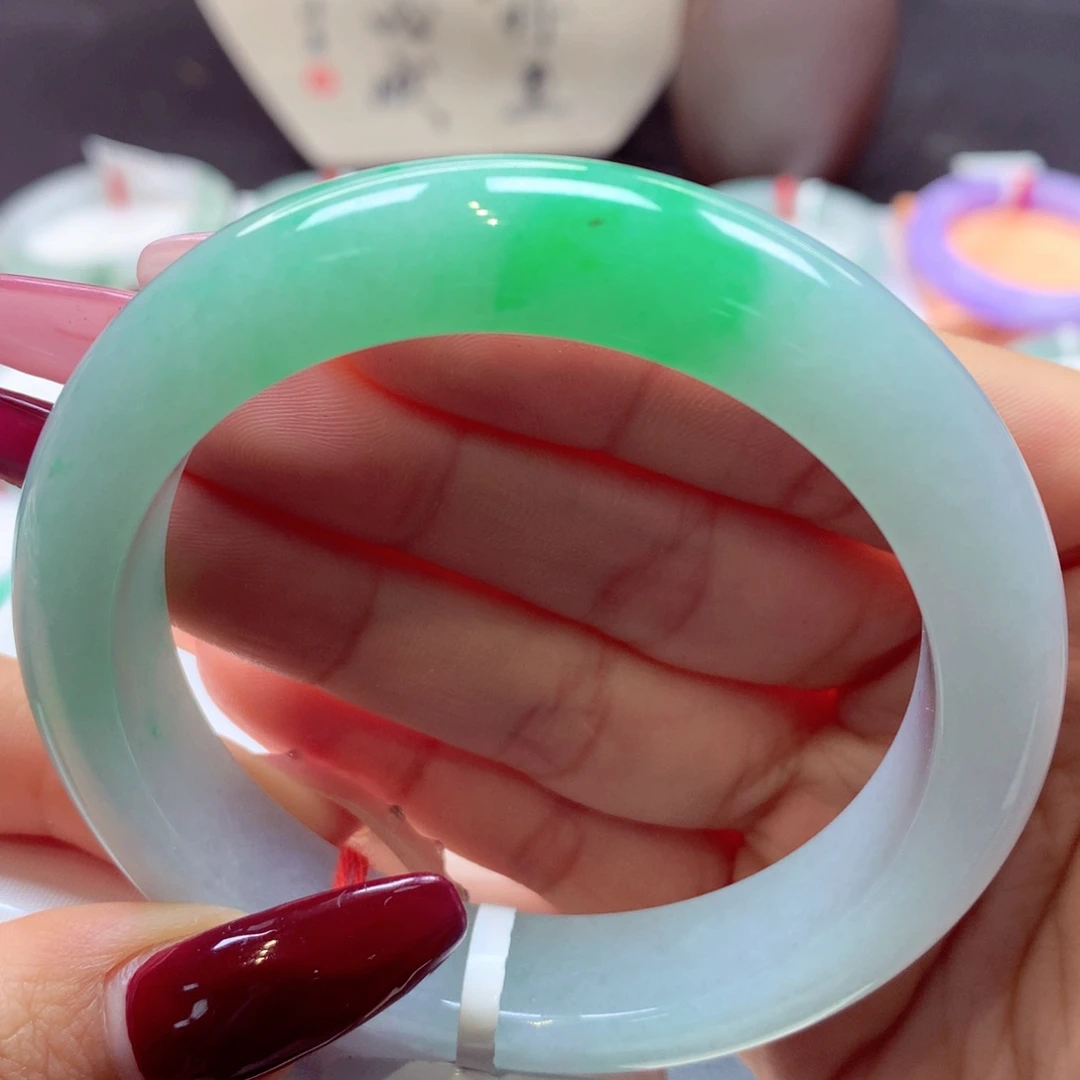 翡翠手镯未镶嵌泥鳅背3号66