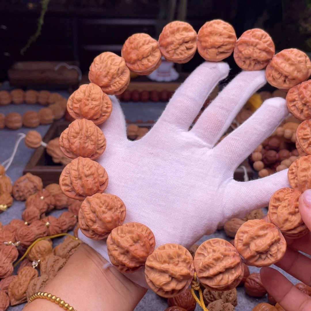 d***u文玩核桃手串秋子