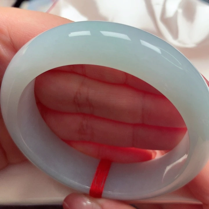 翡翠手镯未镶嵌轮胎15细腻