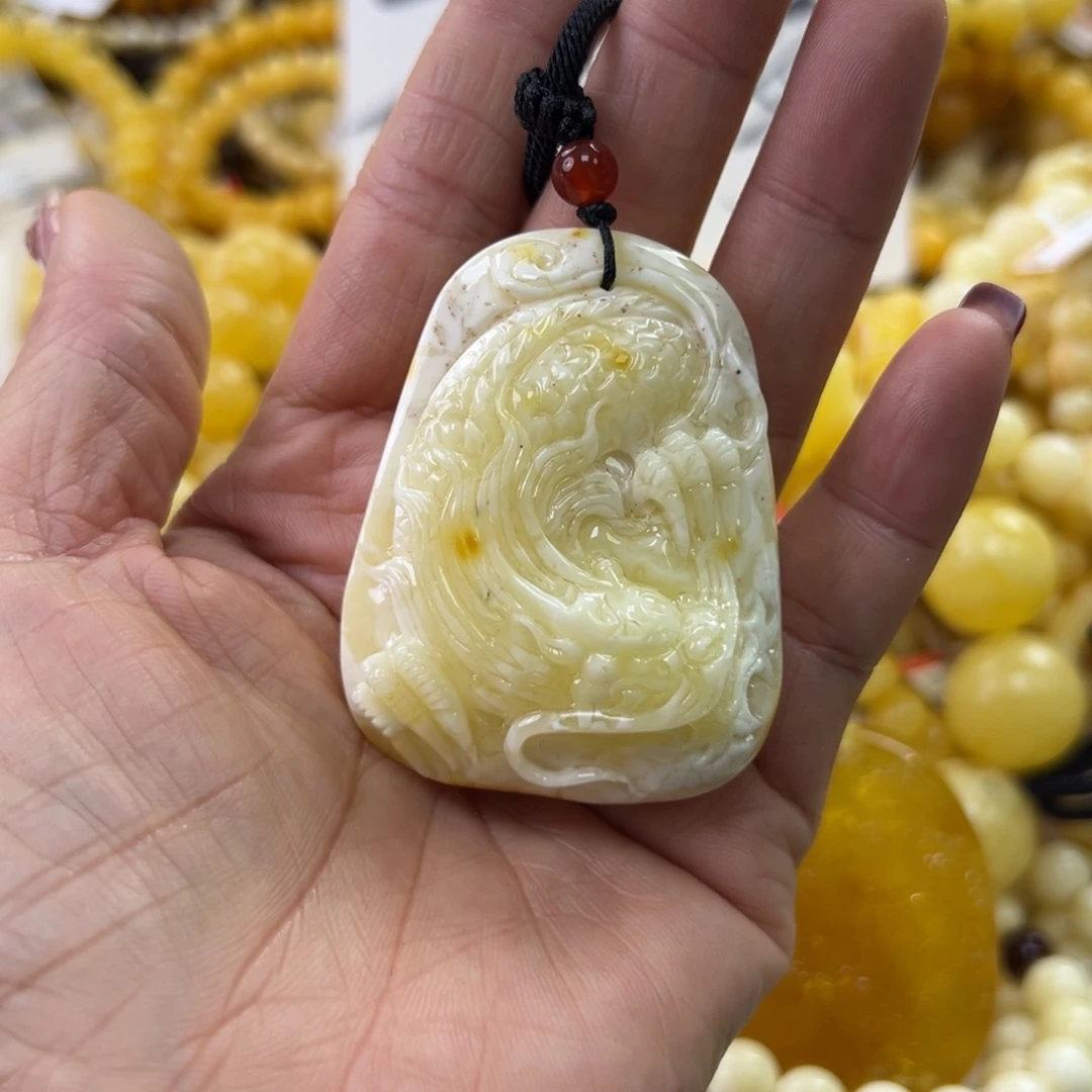 琥珀珠宝奇石未镶嵌