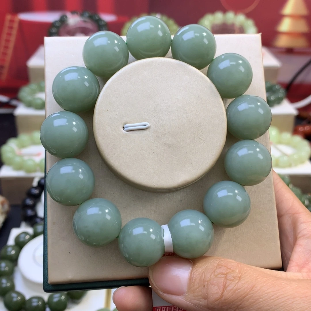 王***帜和田玉未镶嵌手链