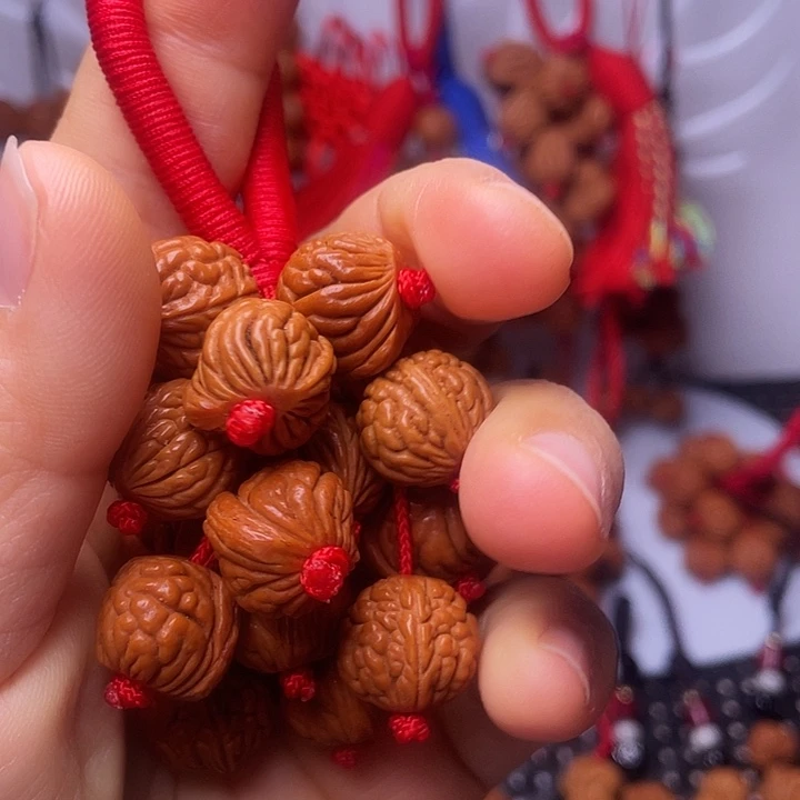 桃核吊坠龙纹桃枭