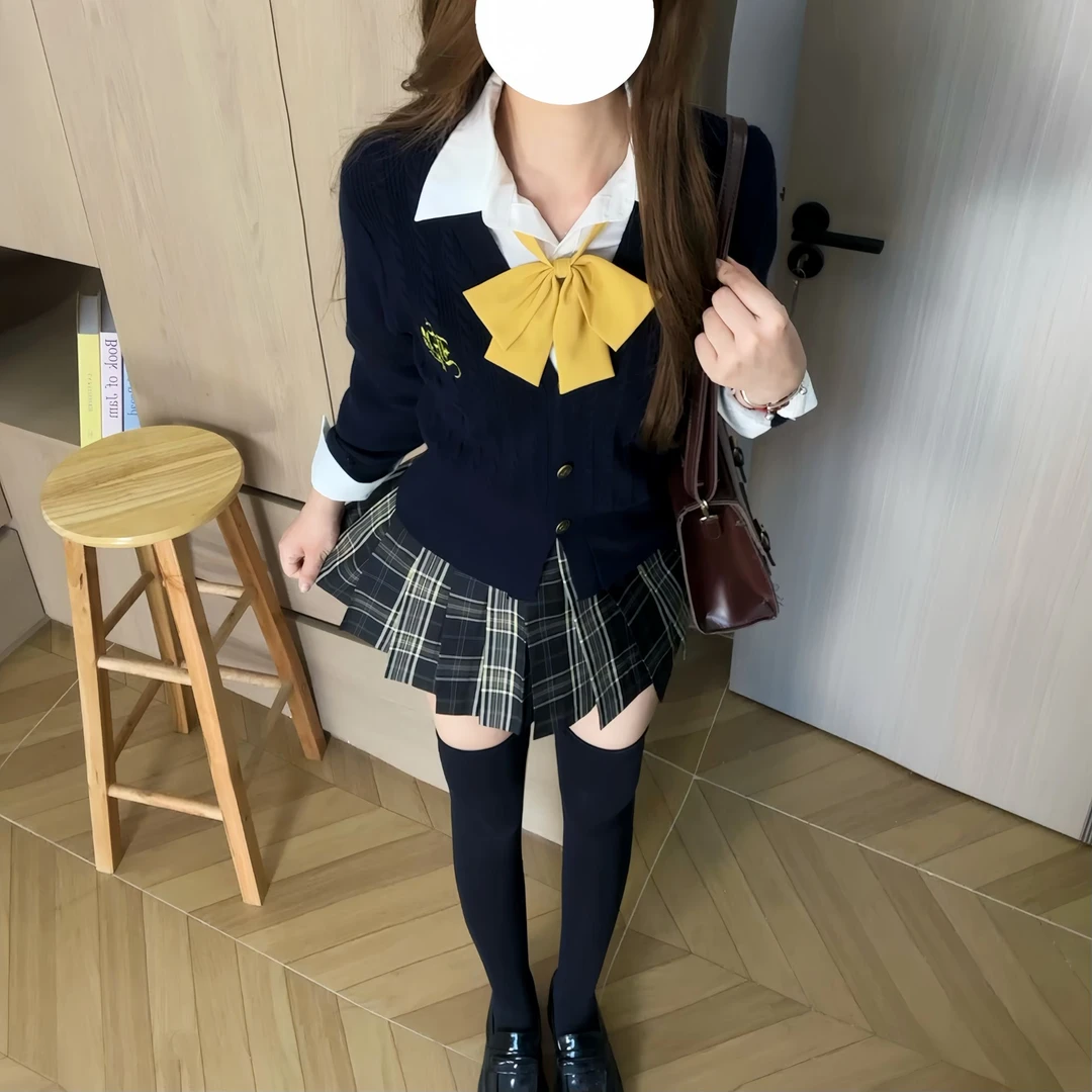 【麦穗收腰毛衣套装】英伦学院风刺绣长袖针织开衫高腰短裙三件套
