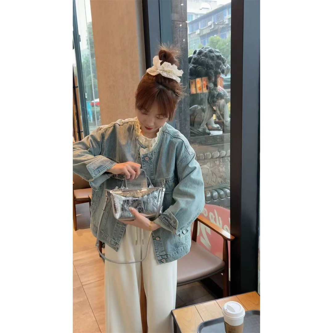 QiongQiong自留款！设计感蕾丝拼接领水洗蓝牛仔外套
