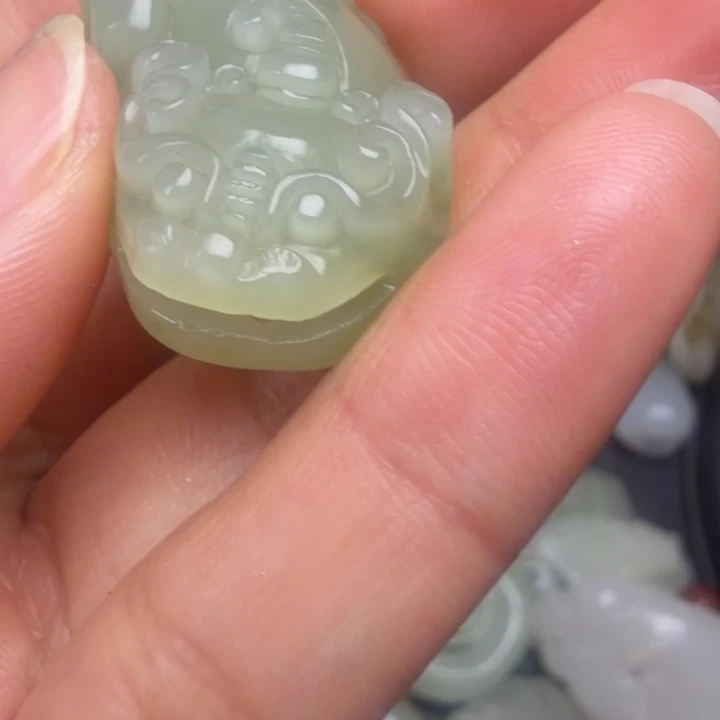 寻***3和田玉未镶嵌珠宝奇石